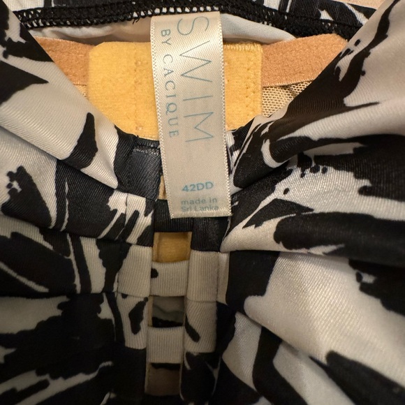 Cacique Black and White Tropical Leaf Bikini Top - Picture 2 of 5